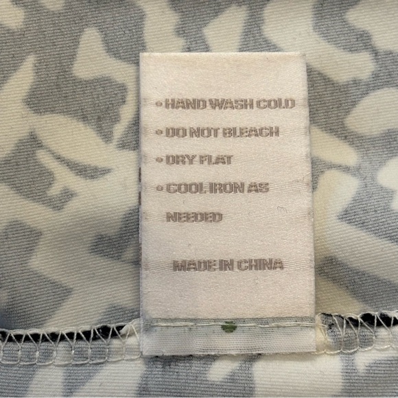 Ellie Kai Black and White Patterned Shift Dress Size 6 - Picture 6 of 6